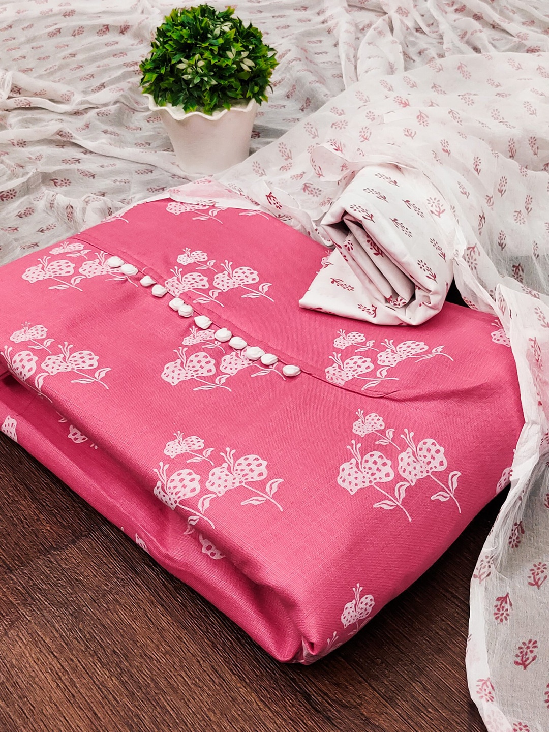 

Rangtulika Floral Printed Unstitched Dress Material, Pink