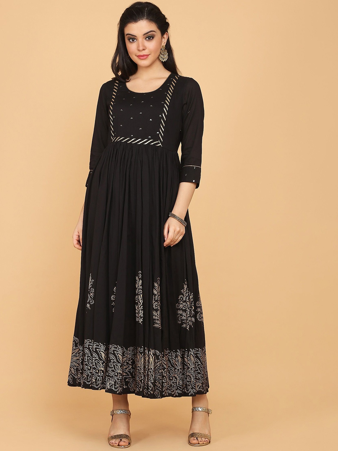 

HRITIKA Women Yoke Design Anarkali Kurta, Black