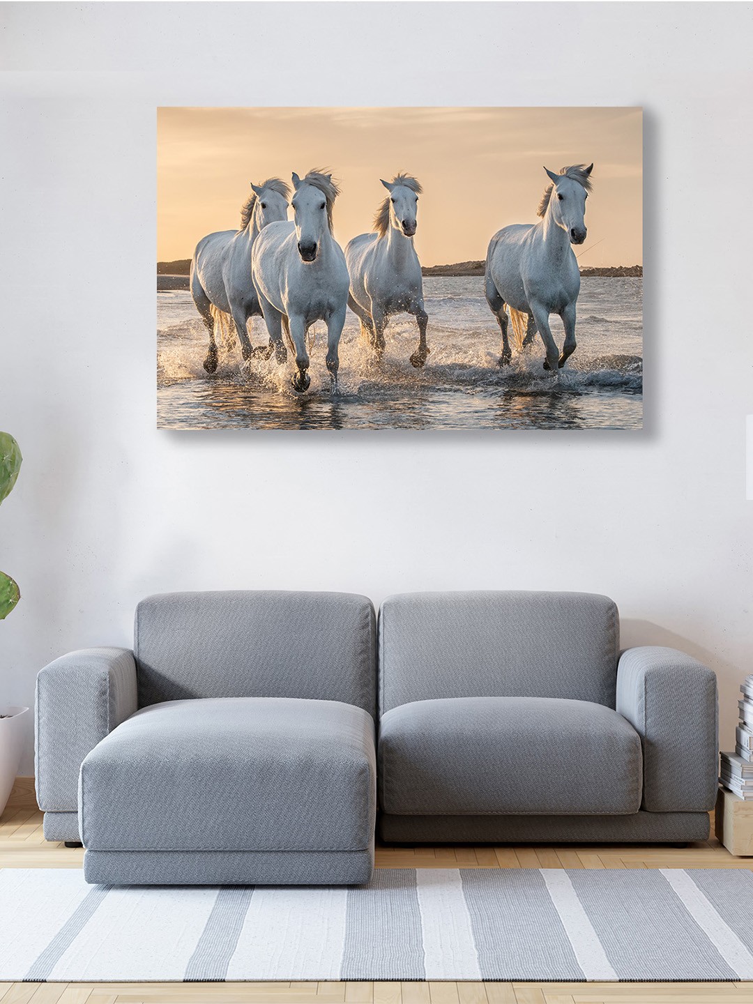 

CVANU Beige & White Canvas Animal Painting Wall Art