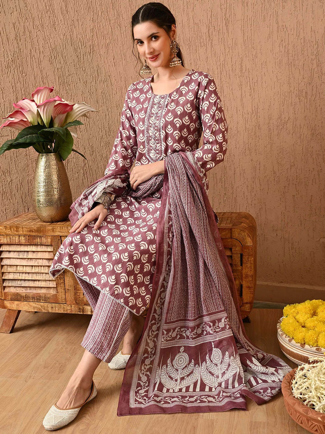 

Anouk Women Floral Printed Regular Kurta with Trousers & With Dupatta, Purple