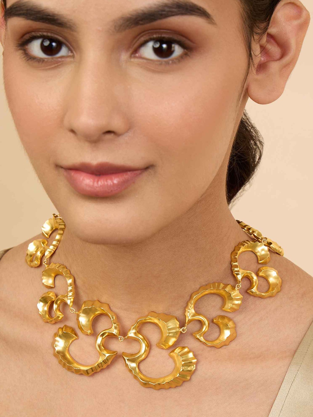 

MNSH Brass Gold-Plated Necklace