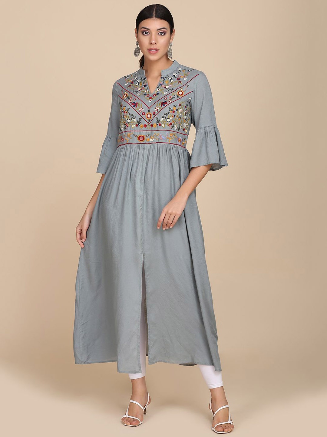 

HRITIKA Floral Embroidered Pure Cotton Anarkali Kurta, Grey