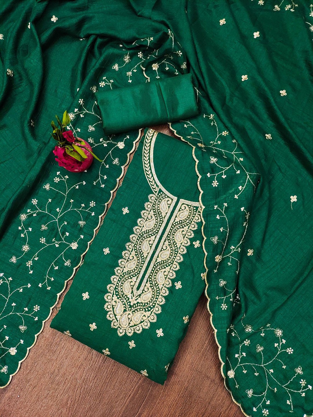 

Rangtulika Ethnics Motifs Embroidered Sequinned Unstitched Dress Material, Green