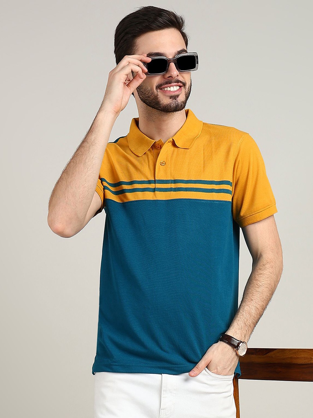 

XFOX Men Colourblocked Polo Collar T-shirt, Teal