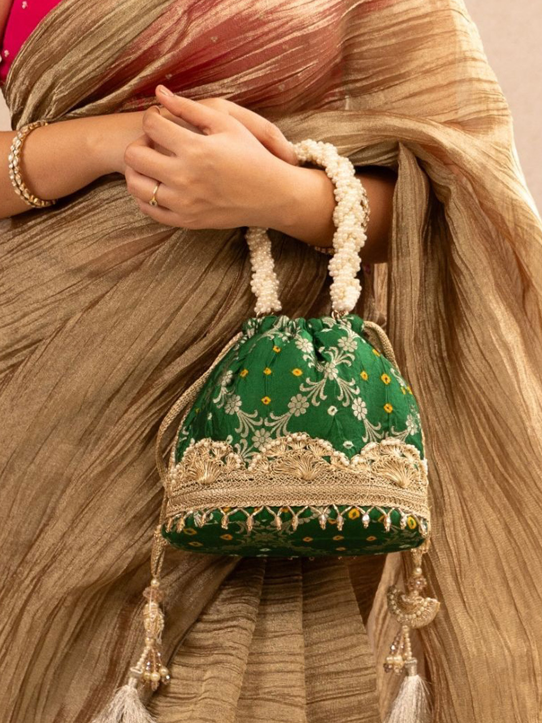 

AMYRA Textured Oversized Structured Handheld Bag with Fringed, Green