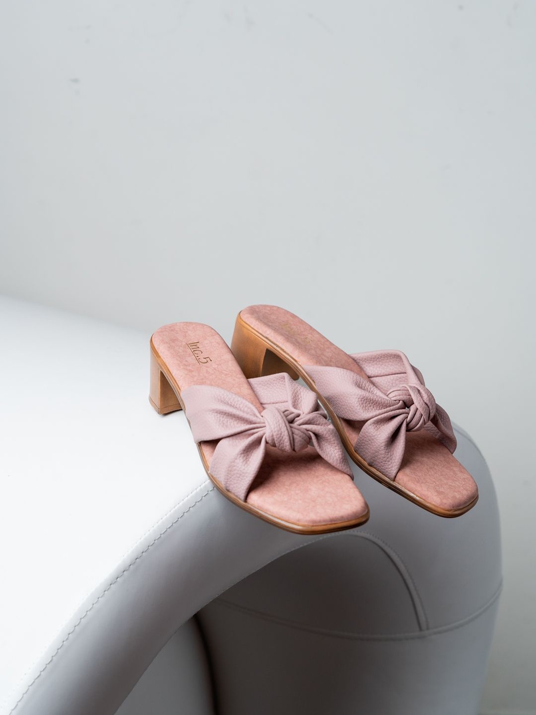 

Inc 5 Party Block Sandals with Bows, Peach