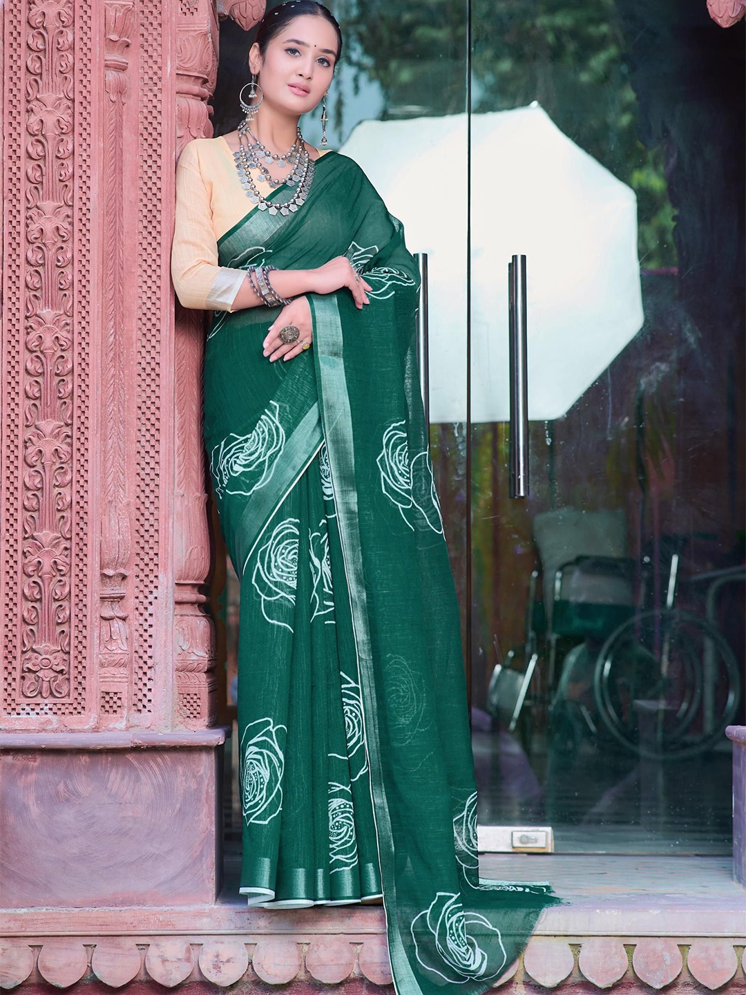 

Quelea Floral Linen Blend Khadi Saree, Green