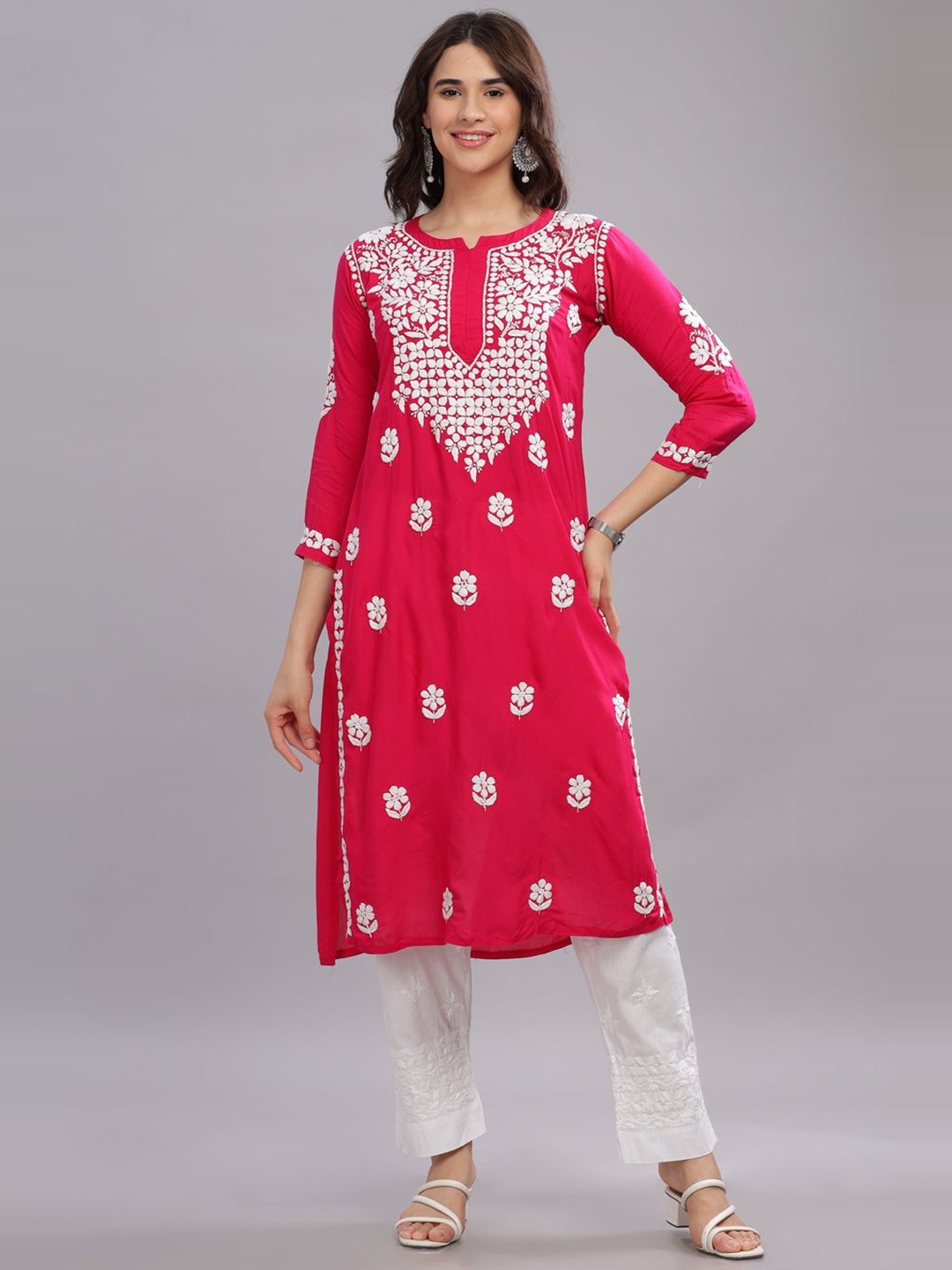 

Club Loom Floral Embroidered Chikankari Pure Cotton Straight Kurta, Pink