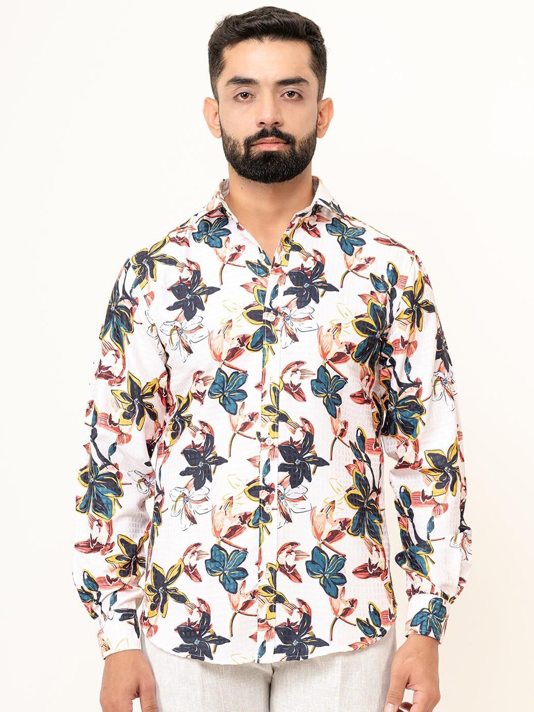 

Tistabene Men Floral Opaque Printed Casual Shirt, White