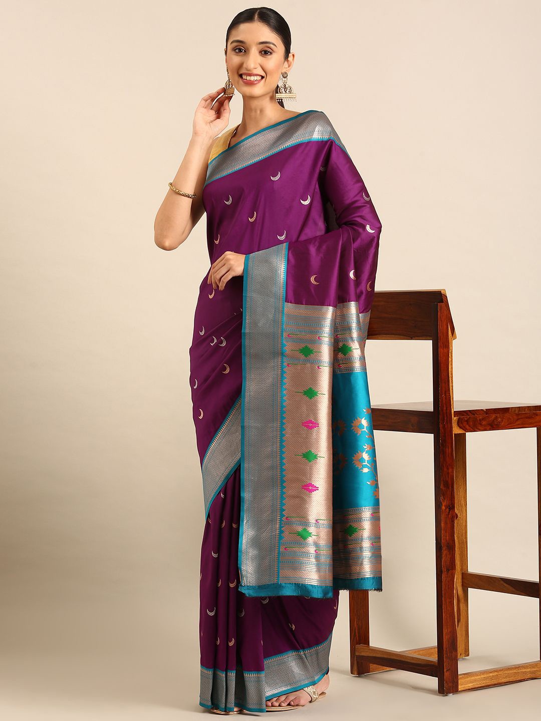 

DIVASTRI Woven Design Zari Silk Blend Paithani Saree, Purple