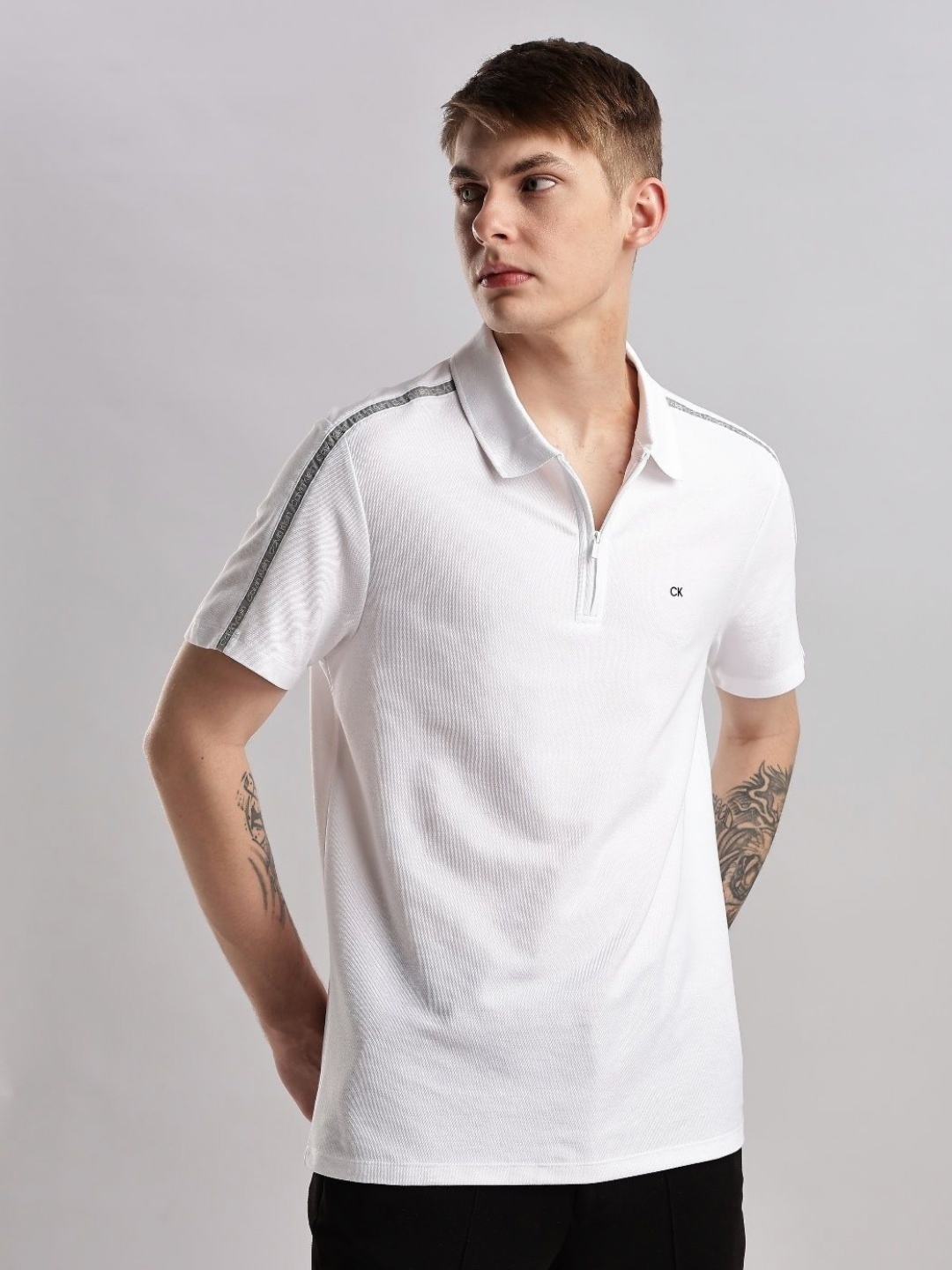 

Calvin Klein Jeans Men Polo Collar T-shirt, White