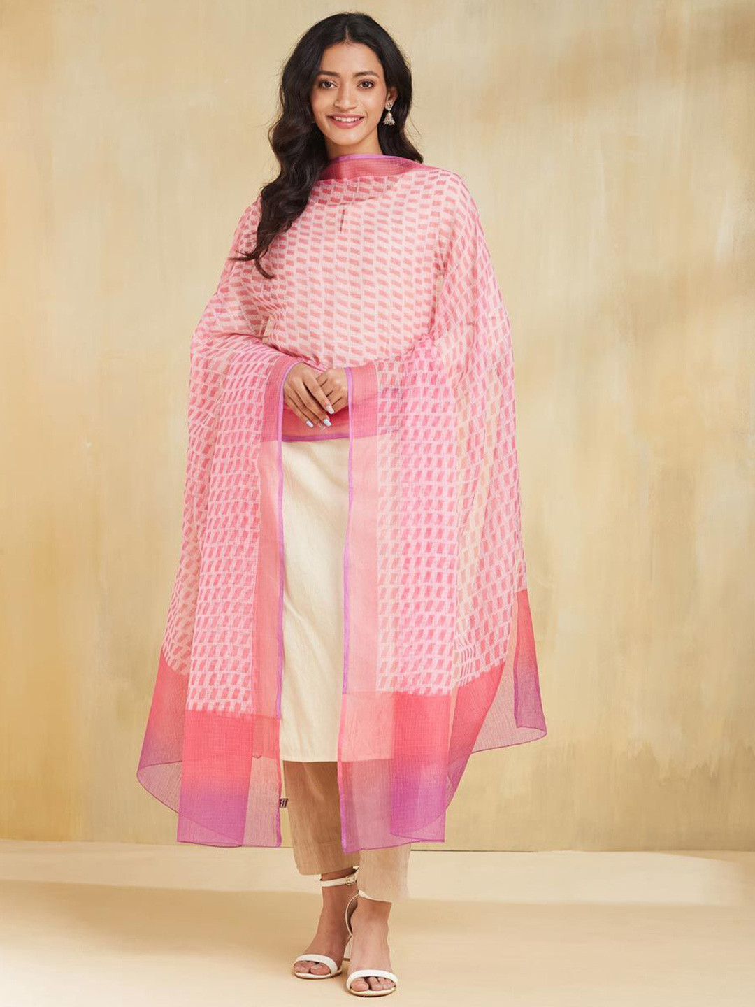 

Fabindia Geometric Printed Block Print Technique Cotton Silk Dupatta, Pink
