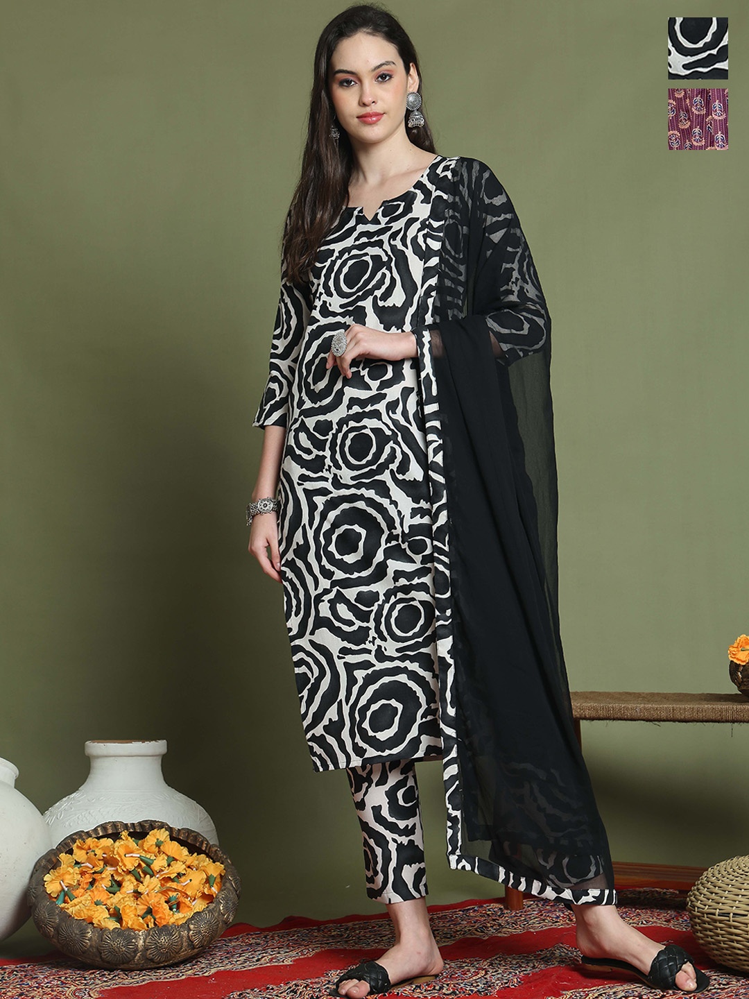 

KALINI Women Floral Printed Regular Kurta with Trousers & With Dupatta, Black