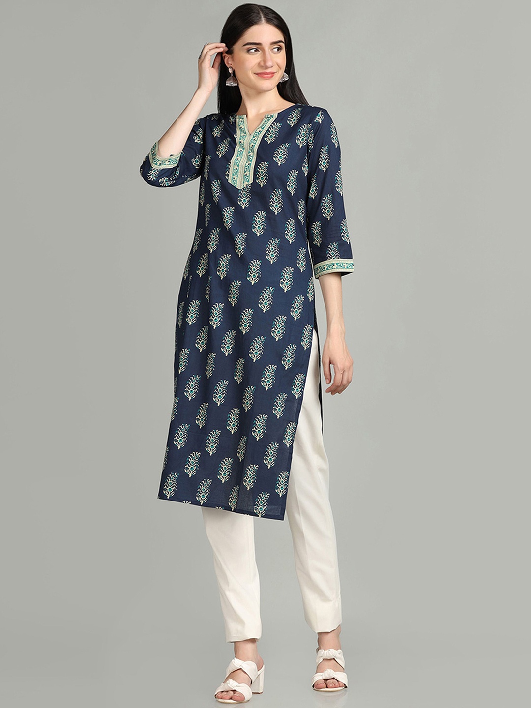 

KALINI Floral Printed Round Neck Pure Cotton Straight Kurta, Blue