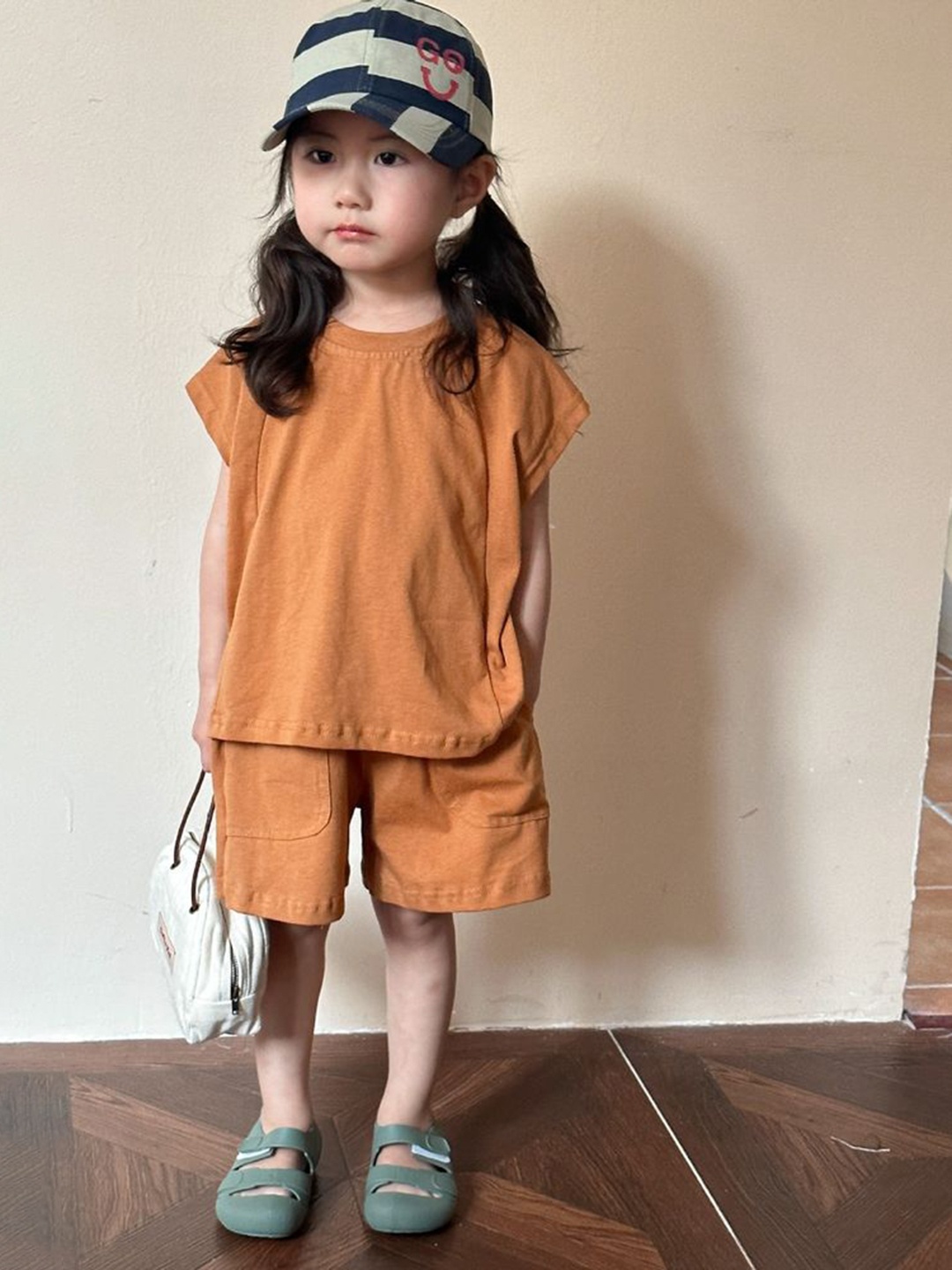 

LULU & SKY Kids Round Neck Pure Cotton T-shirt With Shorts, Brown