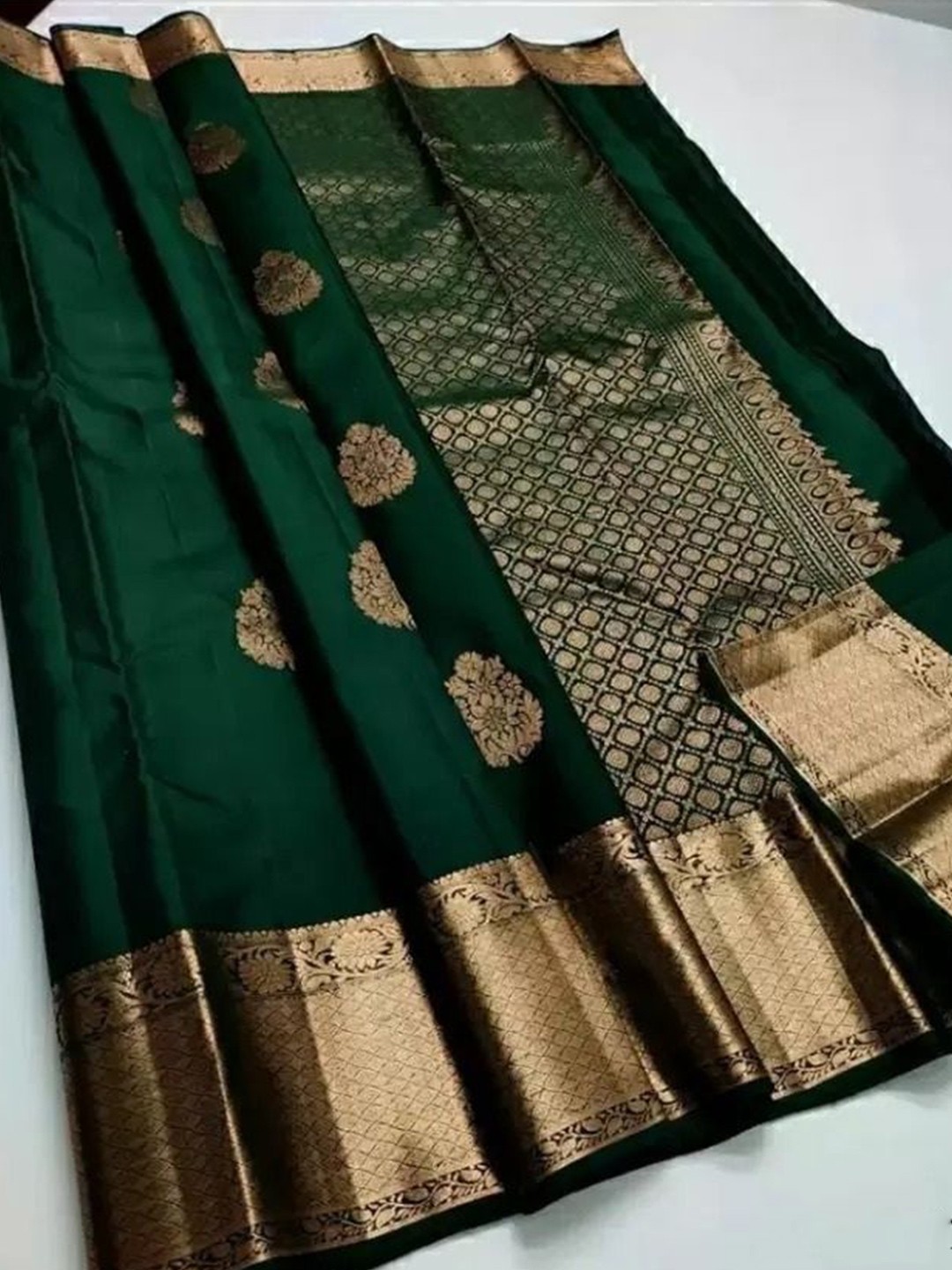 

KALINI Woven Design Zari Pure Silk Kanjeevaram Saree, Green
