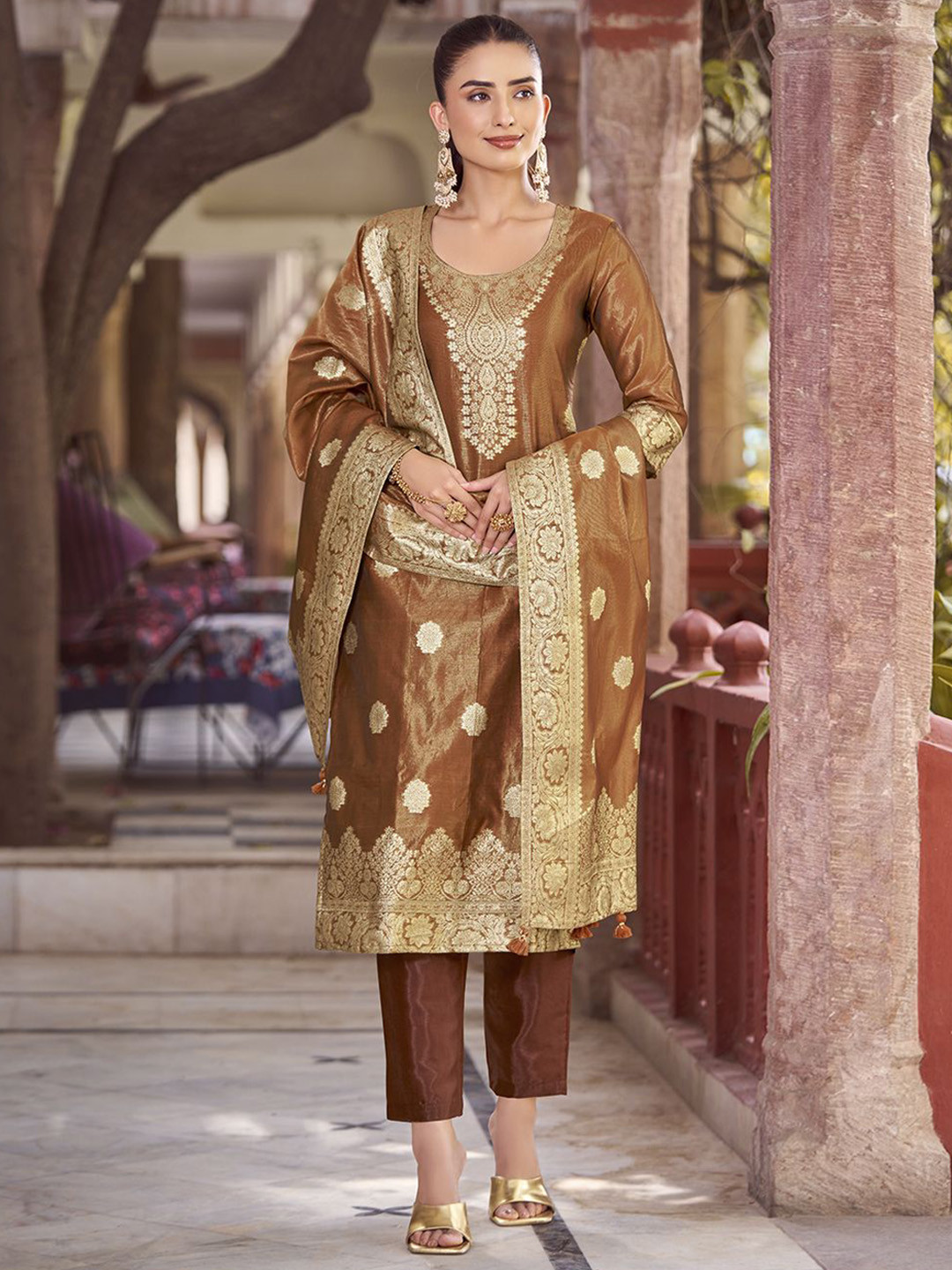 

HRITIKA Women Ethnic Motifs Regular Kurta with Trousers & With Dupatta, Rust