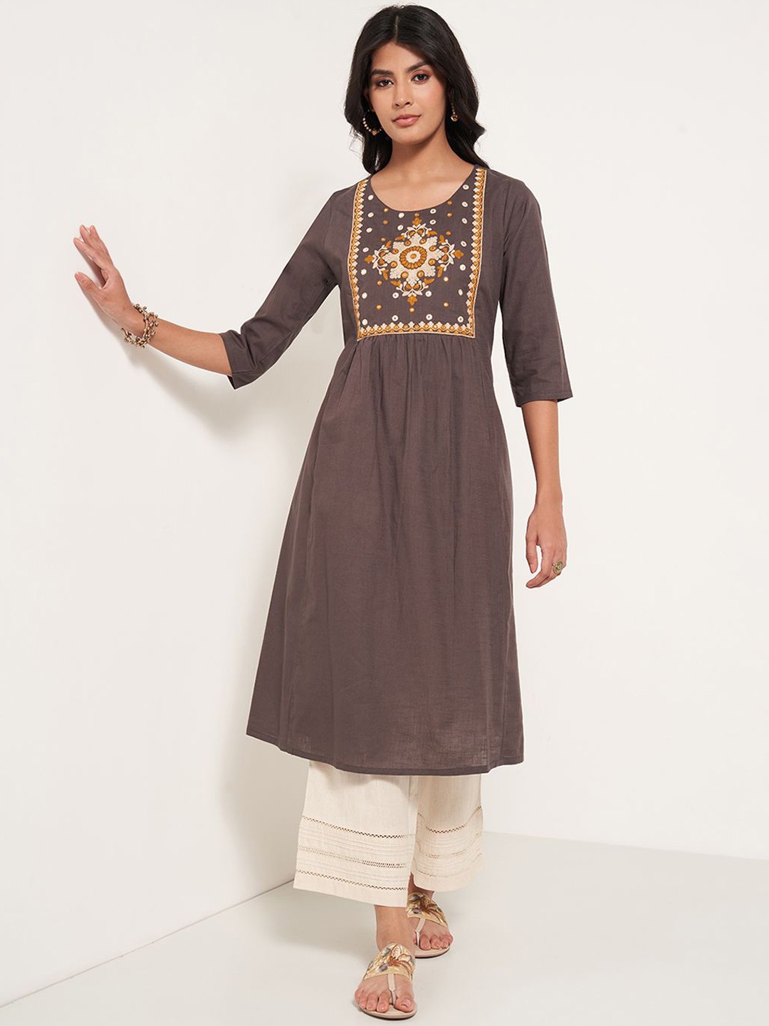 

RANGMANCH BY PANTALOONS Embroidered Thread Work A-Line Kurta, Brown