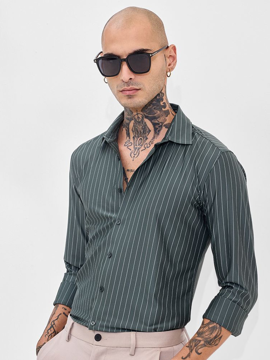 

Snitch Men Slim Fit Pinstripes Opaque Striped Formal Shirt, Green