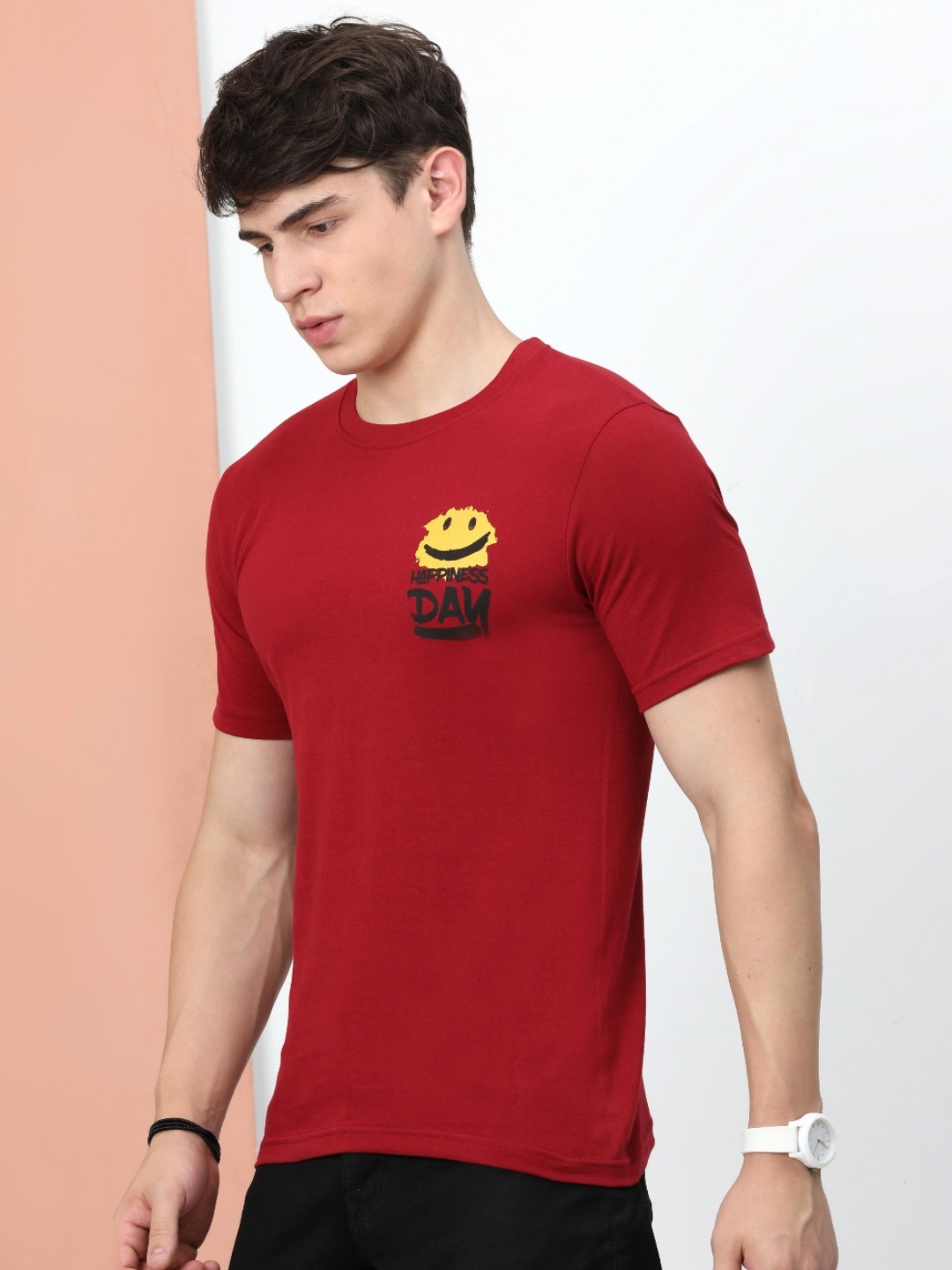 

Quco Men Graphic Printed Biowashed Round Neck Cotton Tshirt, Maroon