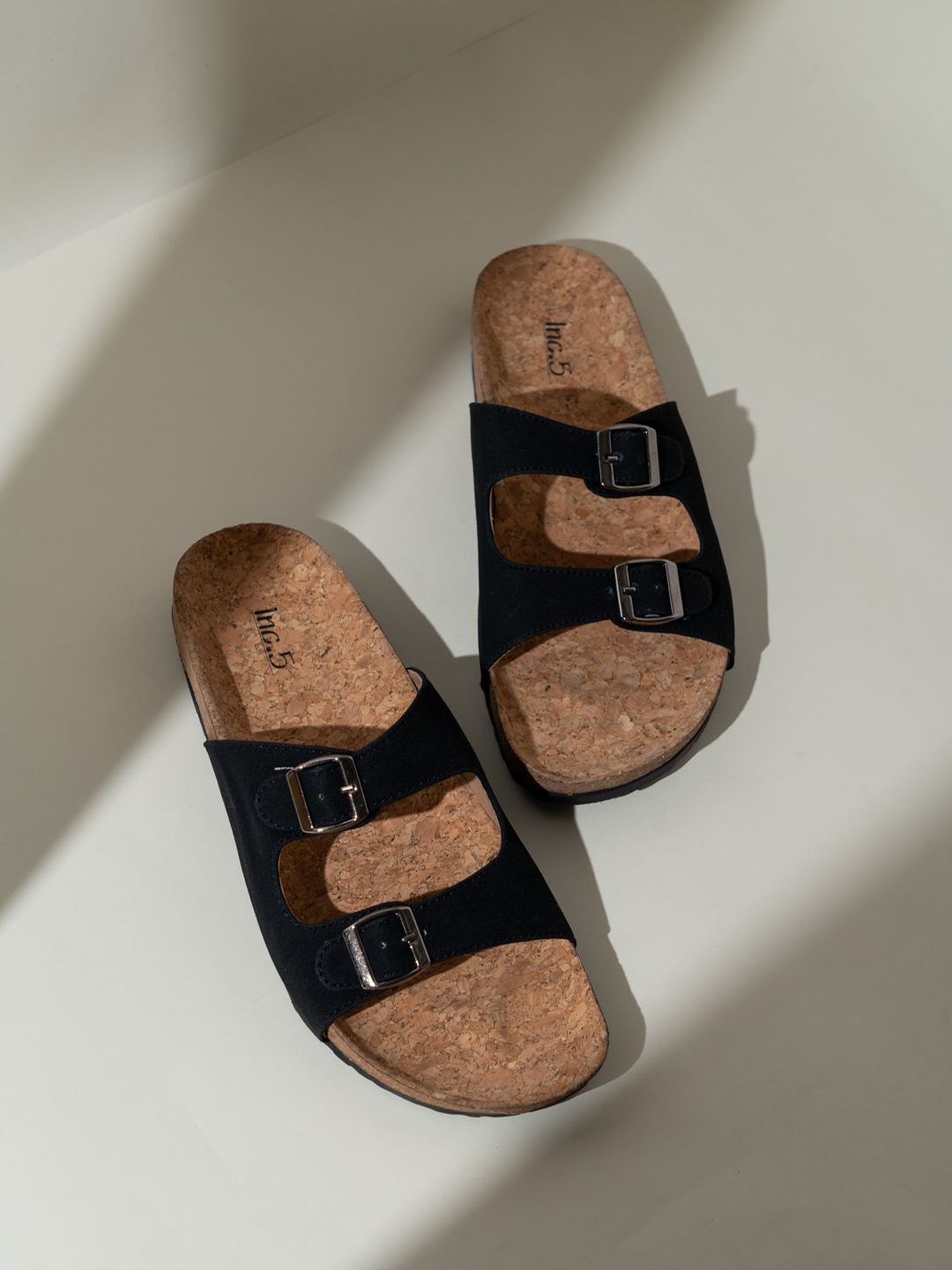 

Inc 5 Women Open Toe Flats with Buckles, Black
