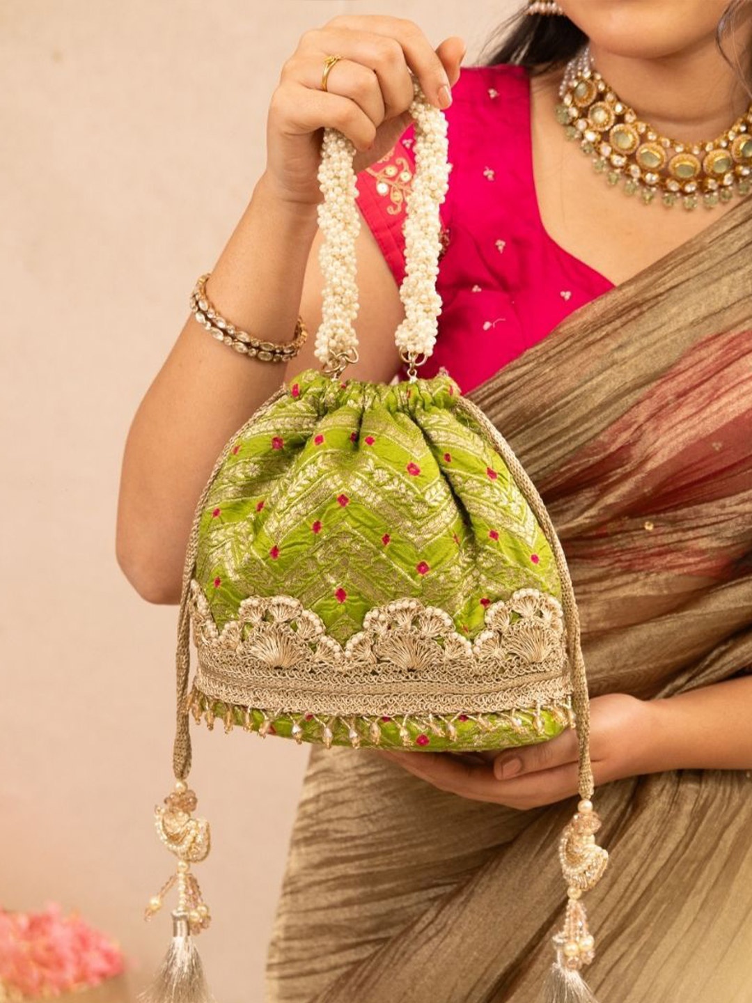 

AMYRA Structured Shoulder Bag with Fringed, Green