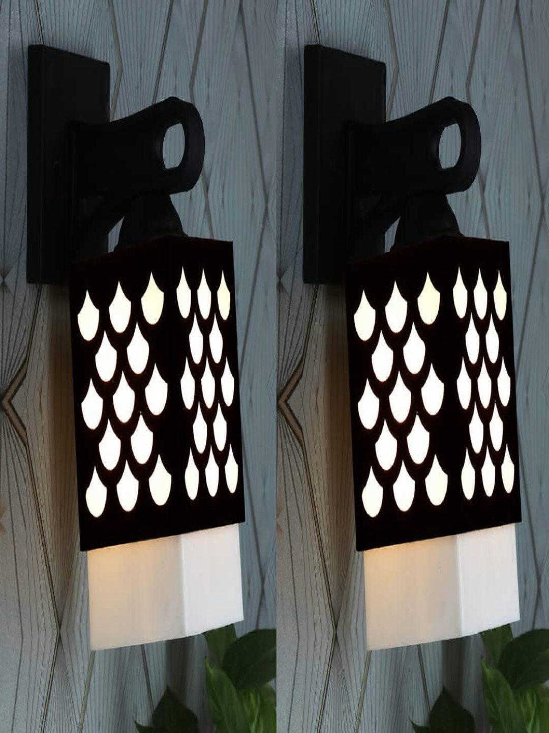 

Gojeeva Black & White 2 Pieces Textured Wooden Rectangle Shaped Wall Lamps