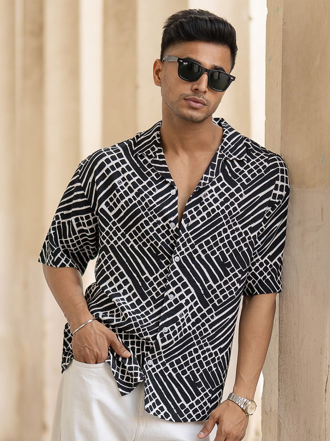 

Powerlook Men Opaque Printed Casual Shirt, Black