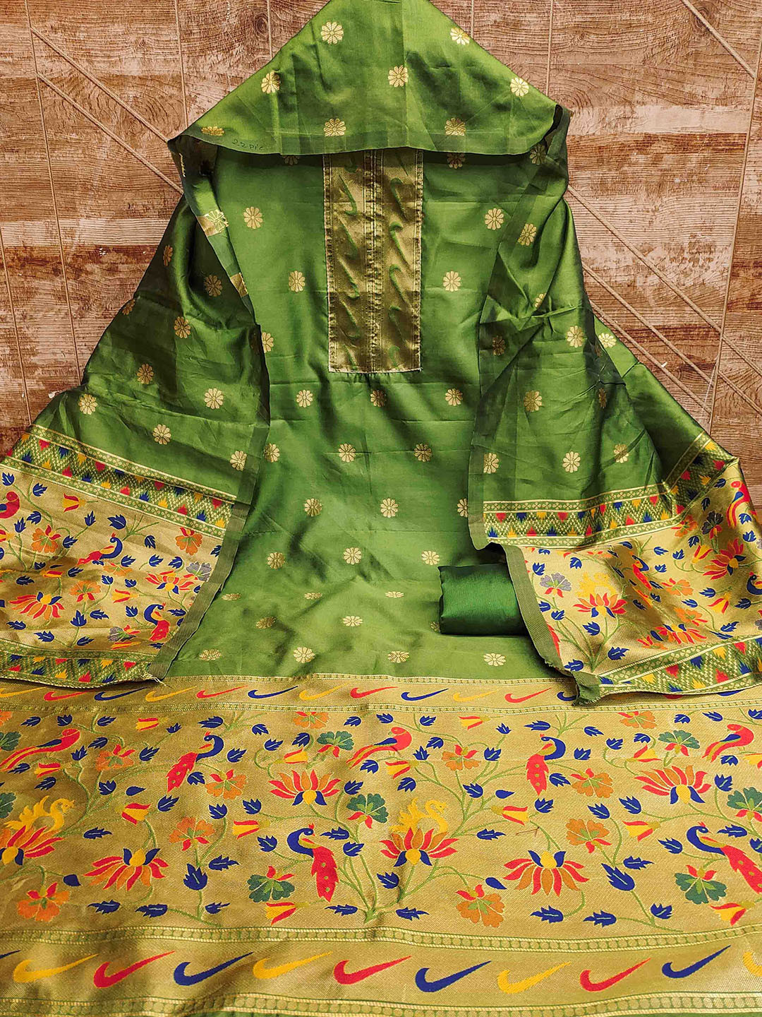 

Blissta Unstitched Dress Material, Green
