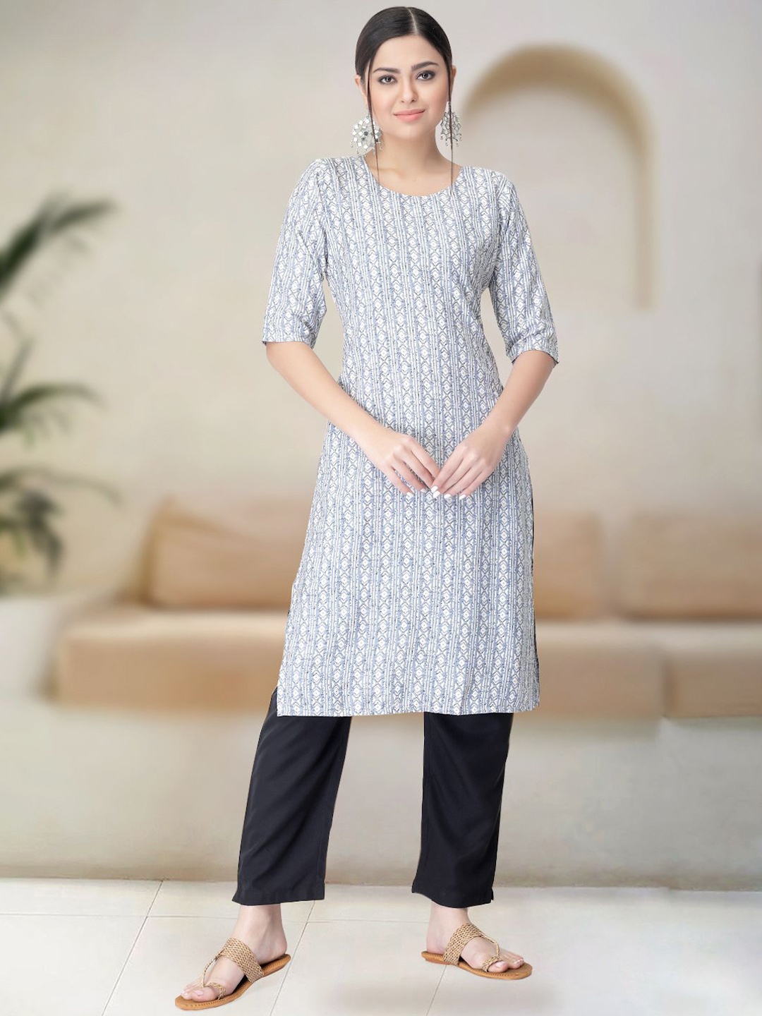 

Moda Rapido Geometric Printed Round Neck Straight Kurta with Trousers, Grey