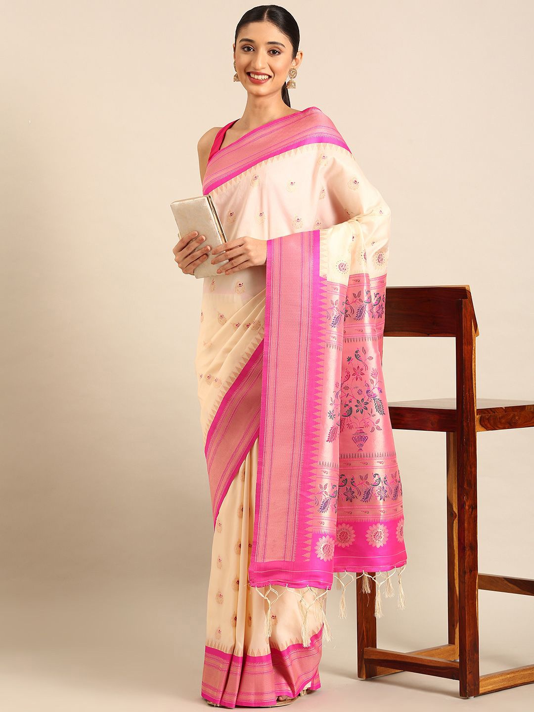 

DIVASTRI Woven Design Zari Silk Blend Paithani Saree, White