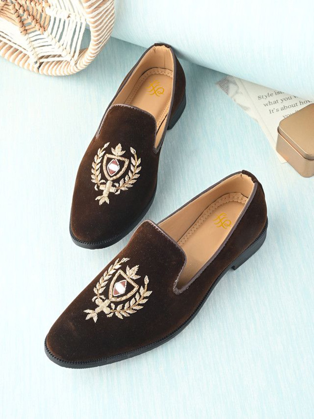 

House of Pataudi Men Woven Design Loafers, Brown