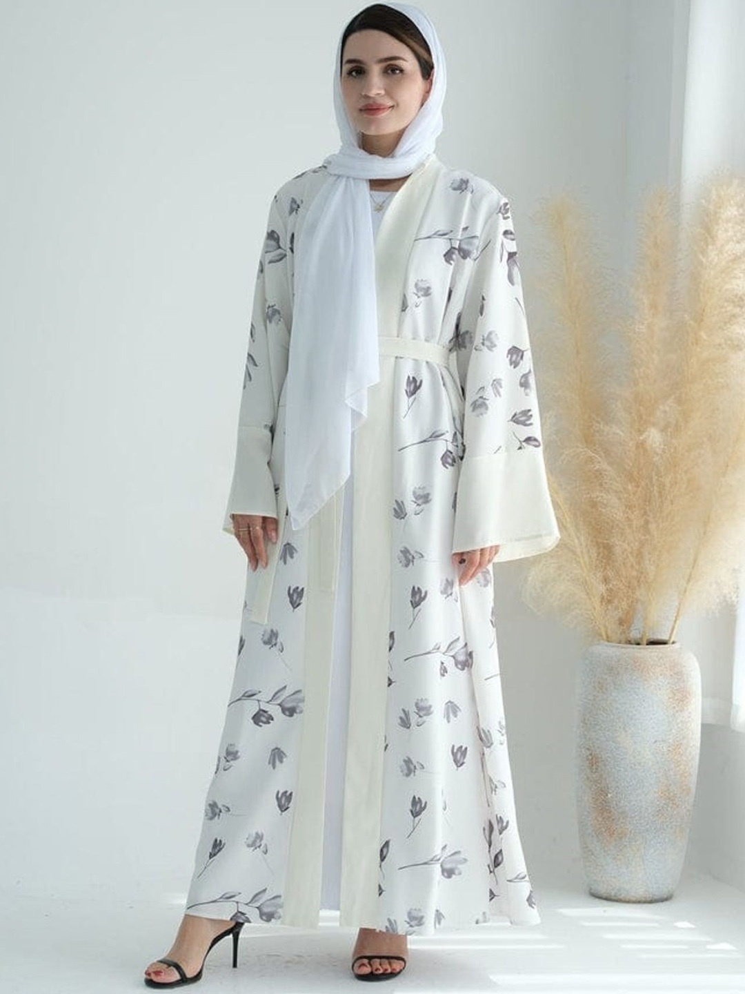 

BROKE BRAND Printed Double Shrug Abaya With Separate Inner, White
