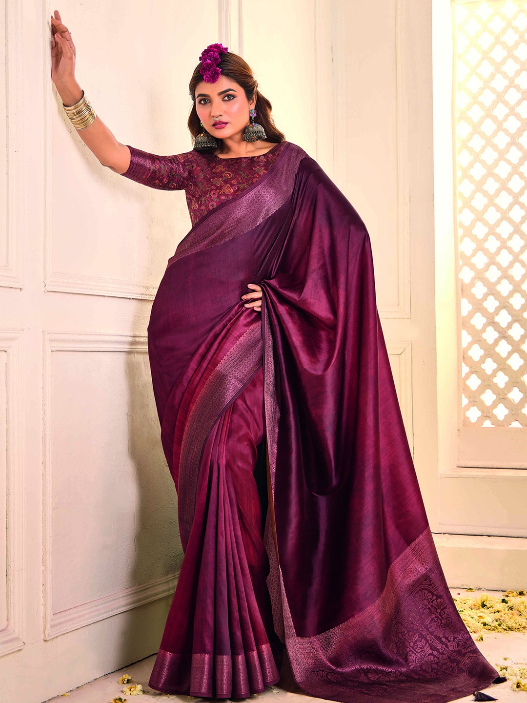 

KCPC BANDHANI Zari Tissue Banarasi Saree, Purple