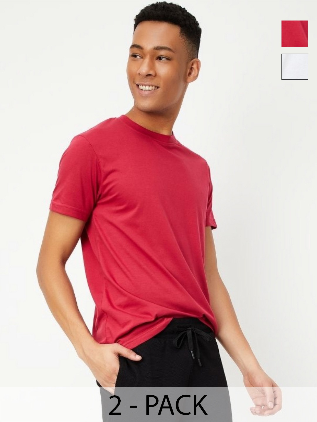 

max Men High Neck Applique T-shirt, Multi