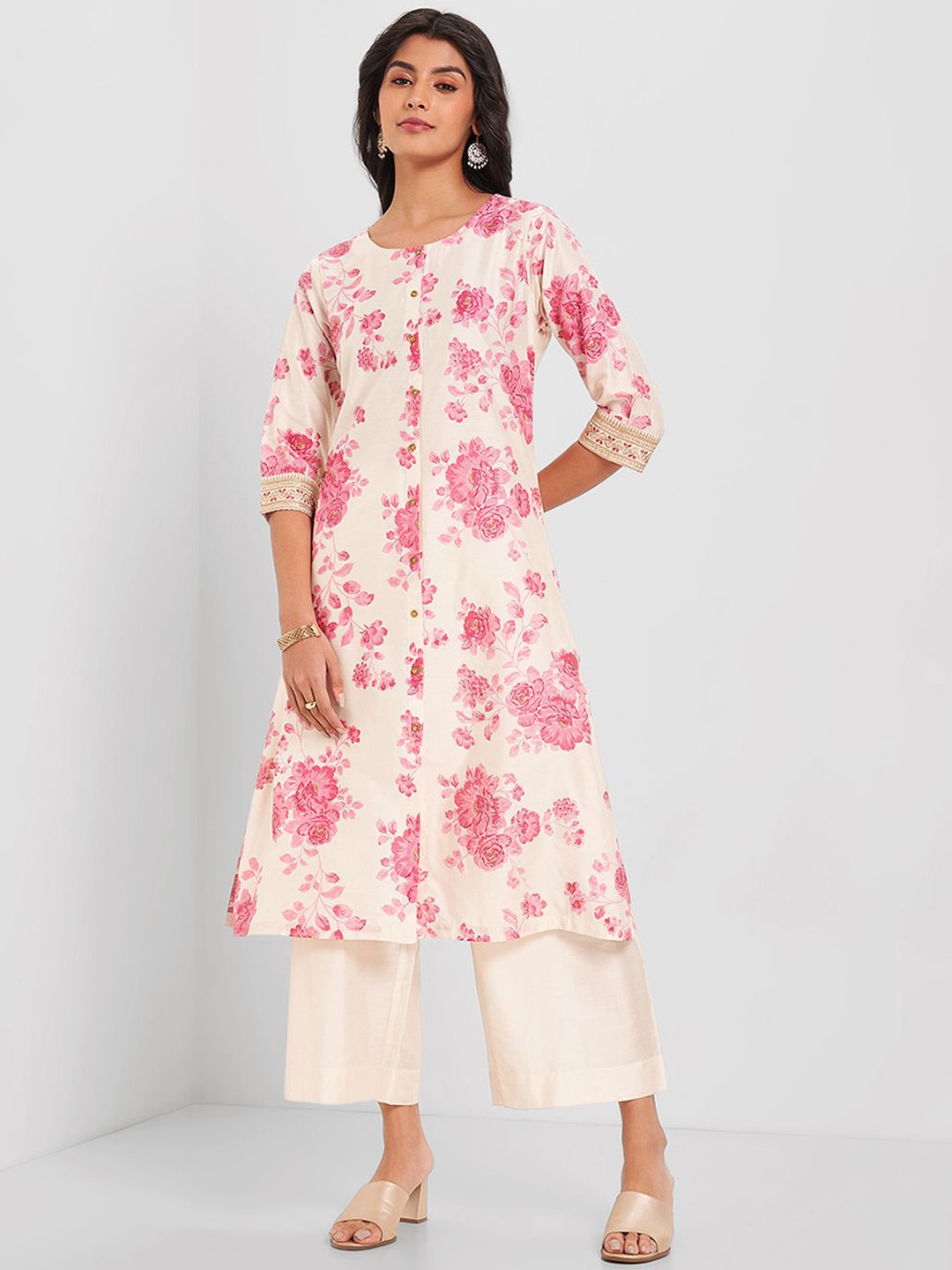 

RANGMANCH BY PANTALOONS Floral Printed Round Neck Cotton A-Line Kurta With Palazzos, Off white