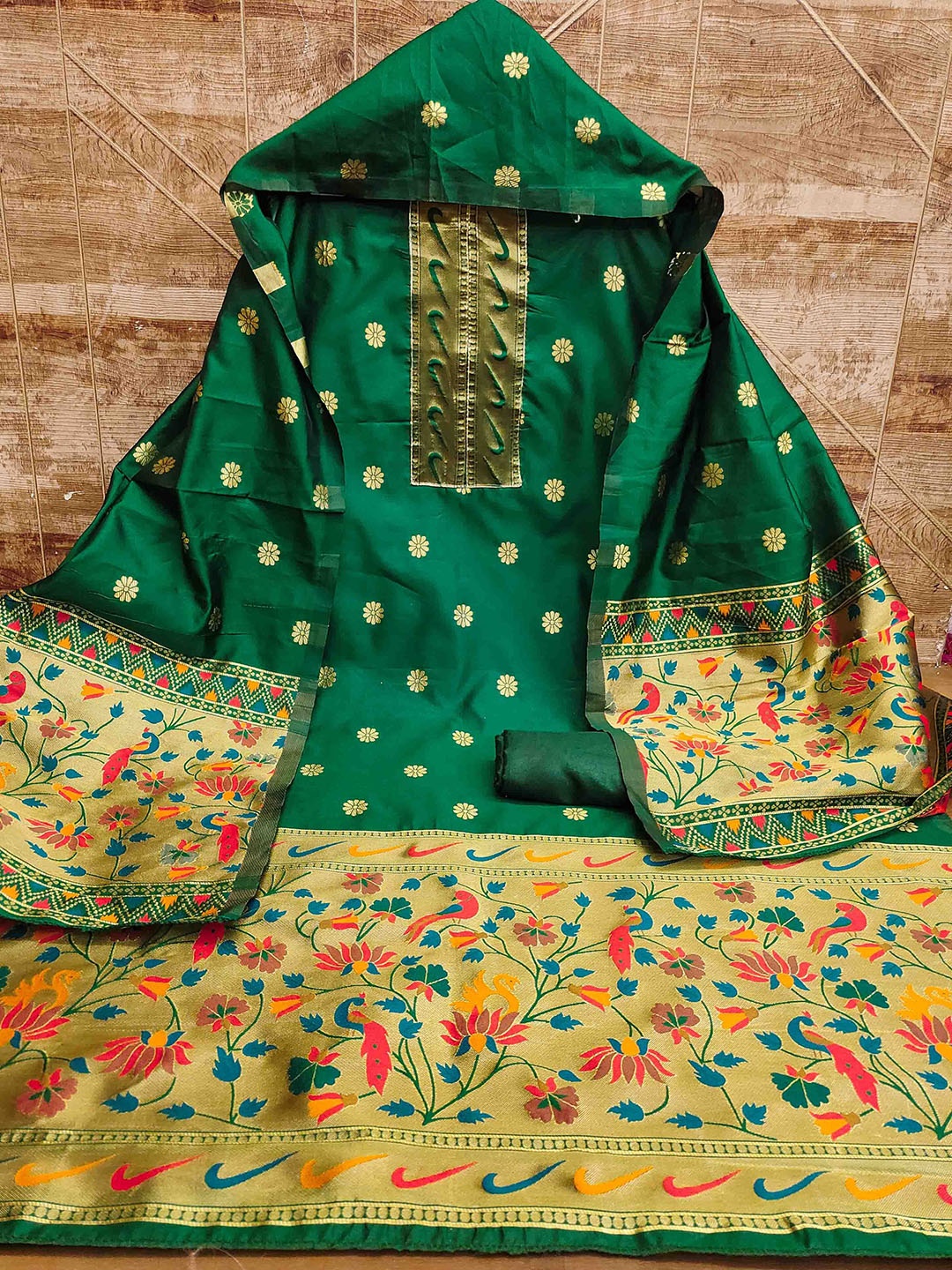 

KIMISHA Unstitched Dress Material, Green