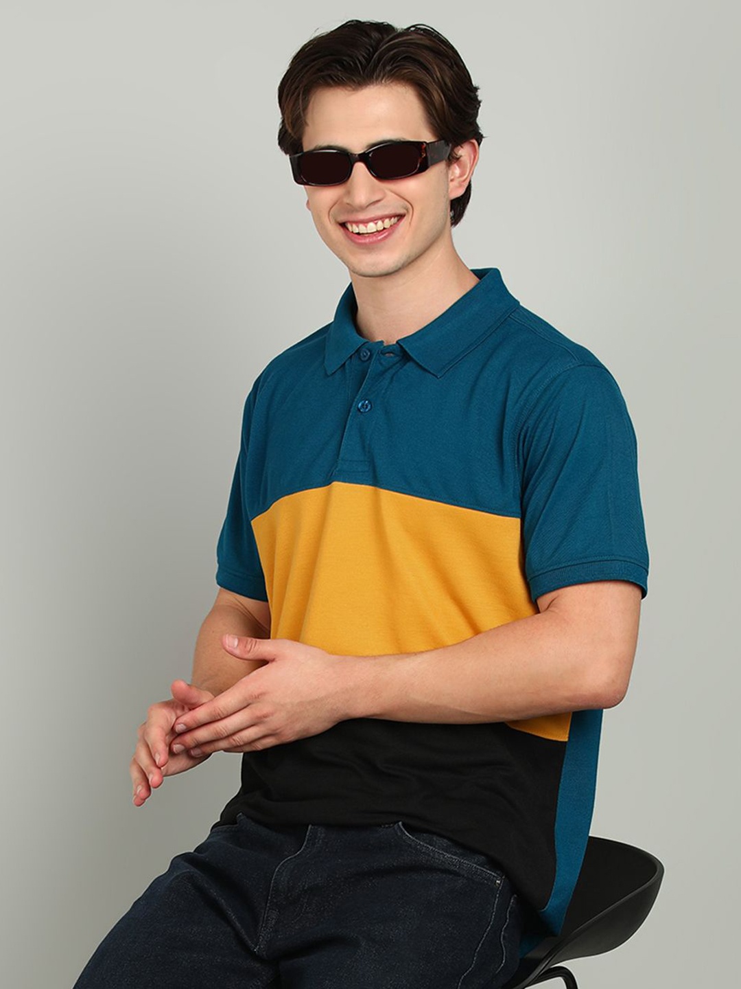 

XFOX Men Colourblocked Polo Collar T-shirt, Teal