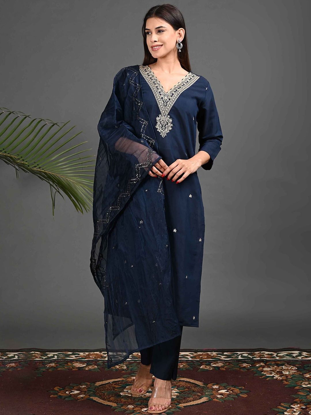 

GOLDSTROMS Floral Embroidered Zari V-Neck Georgette Straight Kurta With Trousers & Dupatta, Navy blue