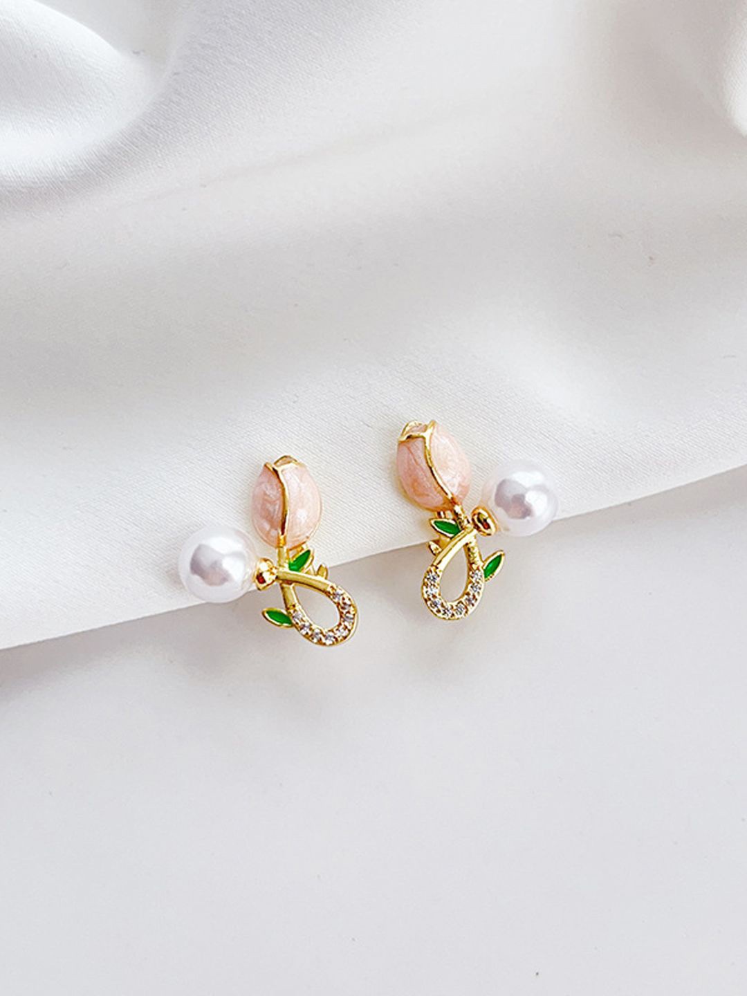 

BEYTER Gold-Plated Sterling Silver Classic Pearl Studs