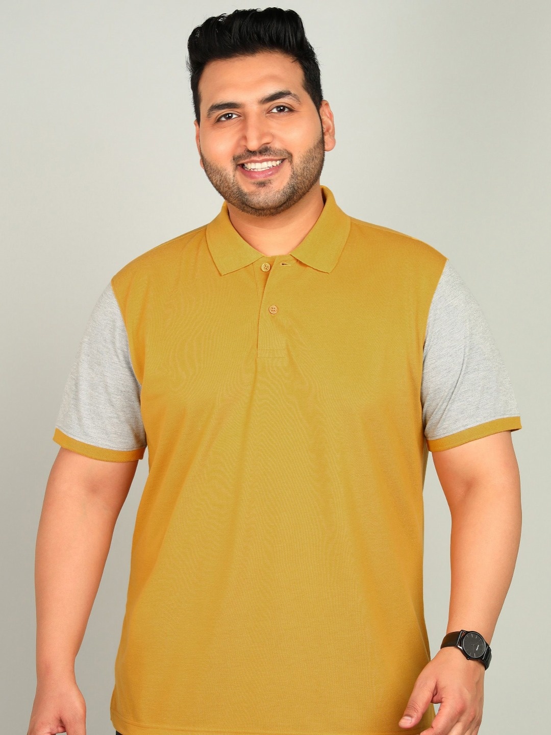 

XFOX Men Colourblocked Polo Collar T-shirt, Mustard