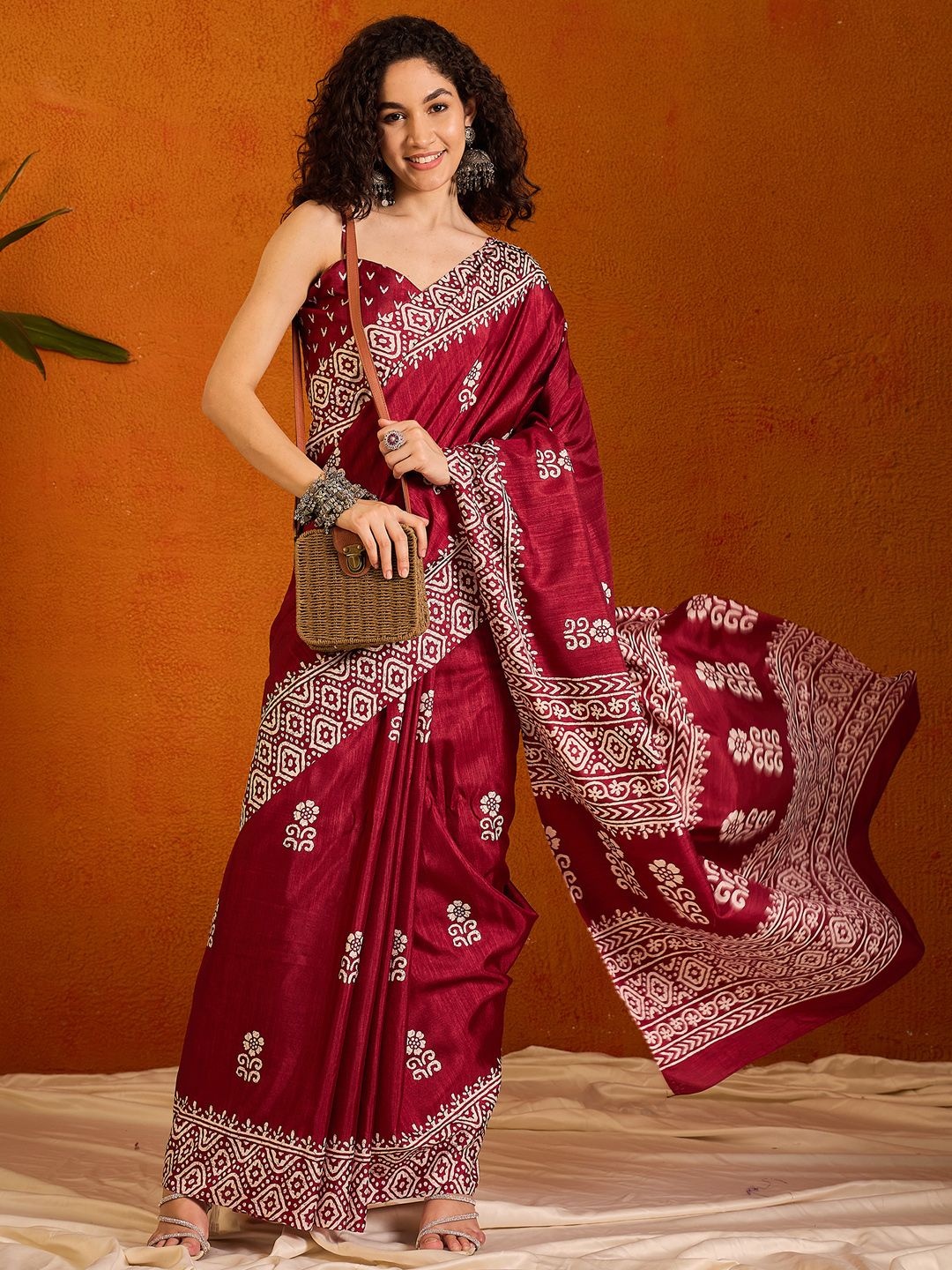 

Anouk Rustic Ethnic Motifs Zari Bagru Saree, Maroon