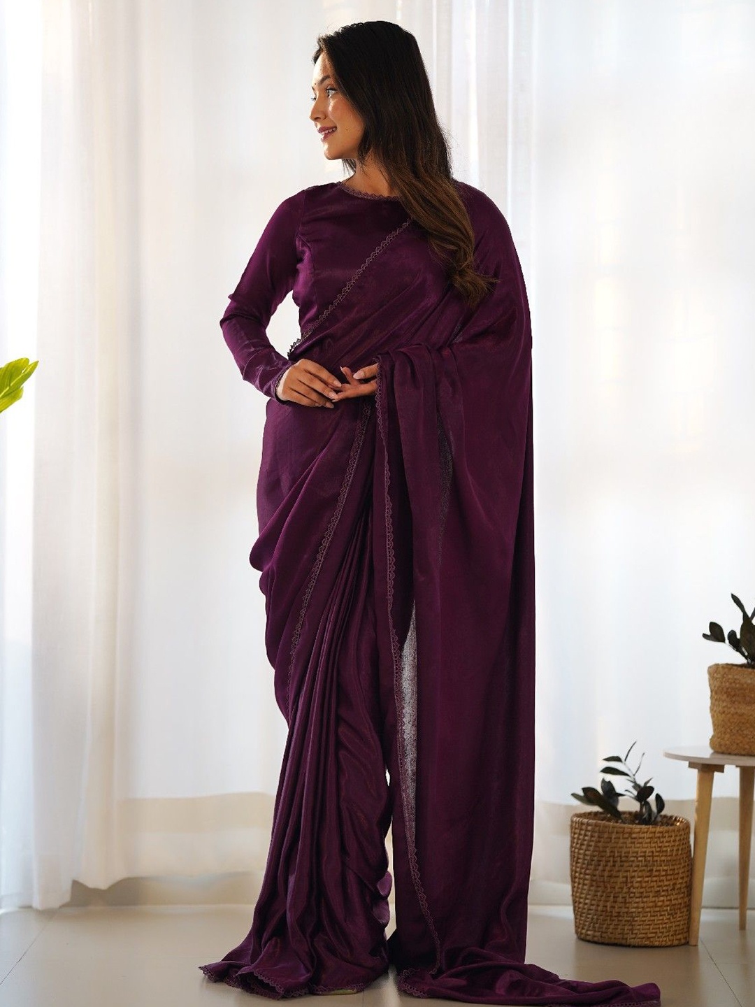

Yara Creation Embroidered Velvet Ready to Wear Saree, Purple