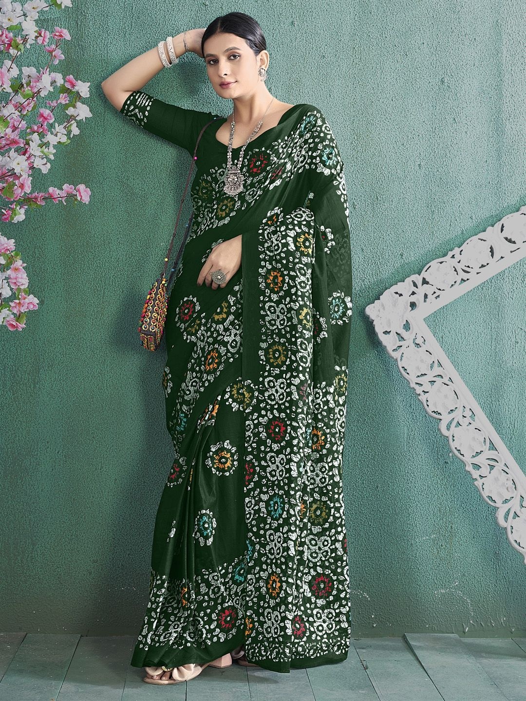 

Anouk Rustic Ethnic Motifs Block Print Saree, Green