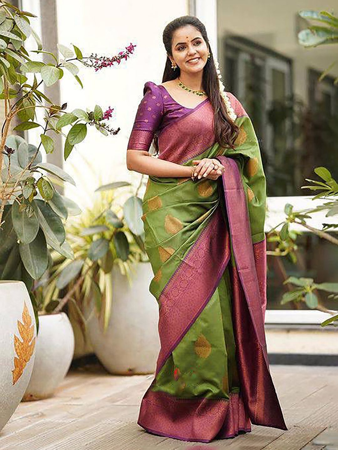 

Anouk Rustic Woven Design Zari Silk Blend Kanjeevaram Saree, Green