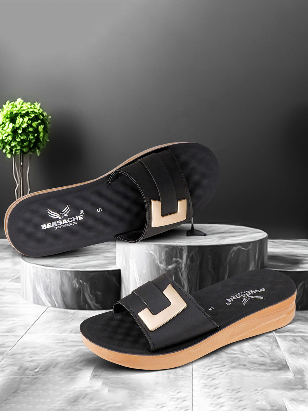 

BERSACHE Women Open Toe Flats, Black