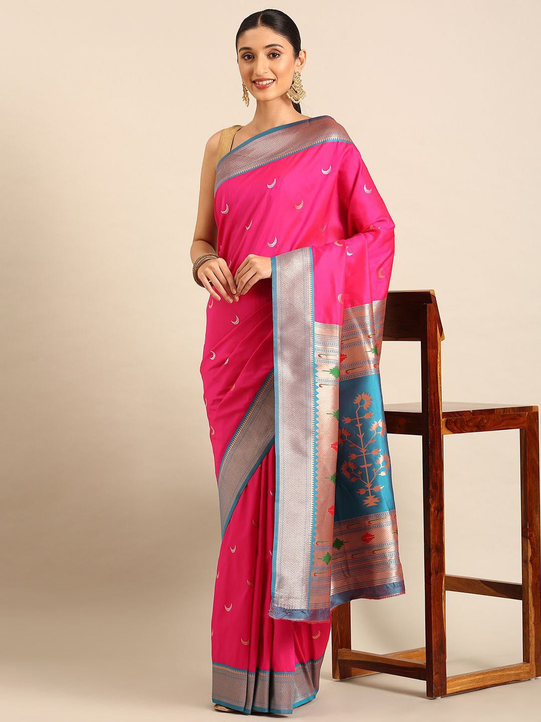 

DIVASTRI Woven Design Zari Silk Blend Paithani Saree, Pink
