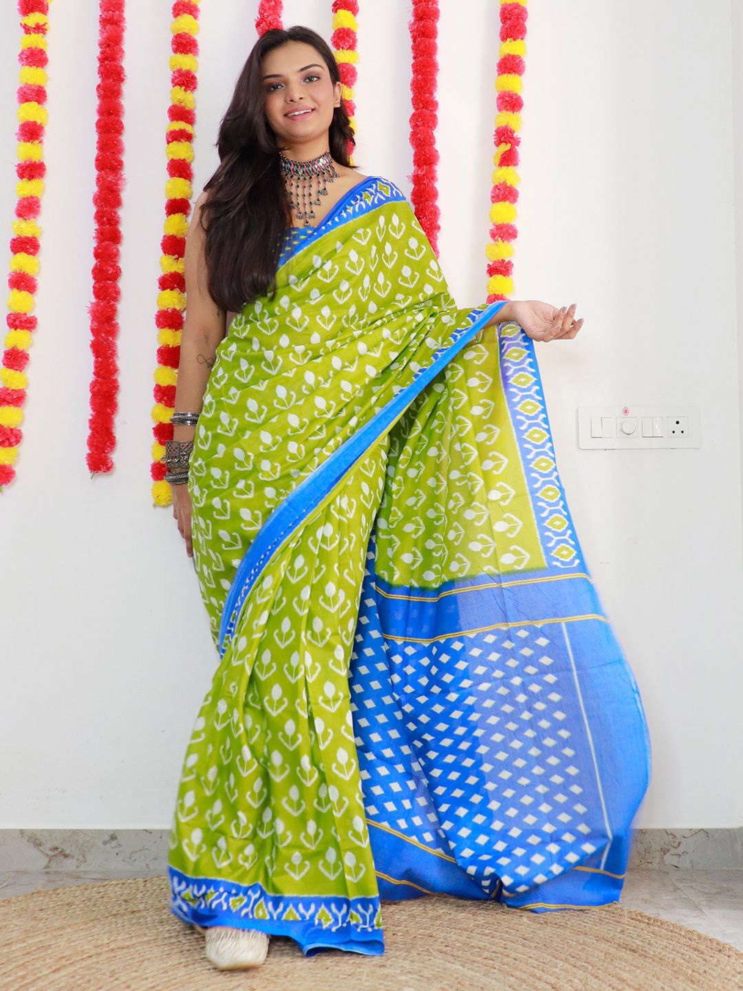 

Anouk Rustic Floral Ikat Saree, Green