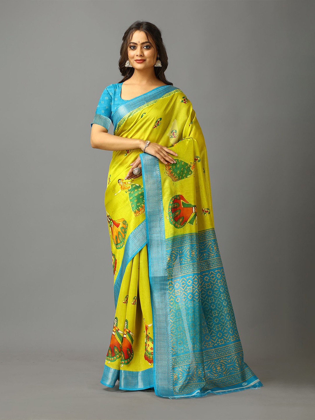 

VIRENDRA TEXTILES Saree, Yellow