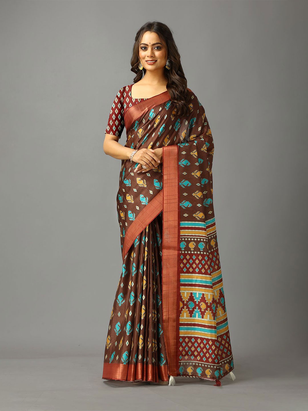 

VIRENDRA TEXTILES Ethnic Motifs Zari Saree, Coffee brown